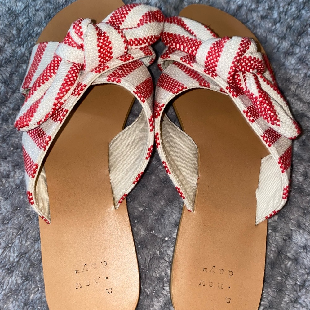 Target sandals - Picture 2 of 3